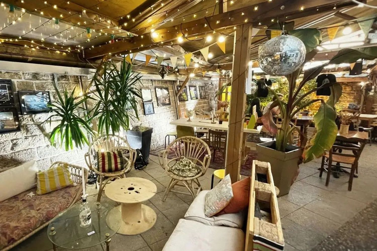 Belle Lurette Le Caf Cantine Guinguette Lyon 9 The Vaise To Be belle-lurette-le-caf-cantine-guinguette-lyon-9-the-vaise-to-be